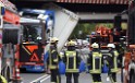 LKW blieb unter Bruecke haengen Koeln Ehrenfeld Innere Kanalstr Hornstr P038